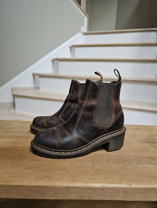 Dr. Martens Shoes - Dr. Marten’s Women’s Cadence Greenland Chelsea Chunky Leather Blundstone Boots